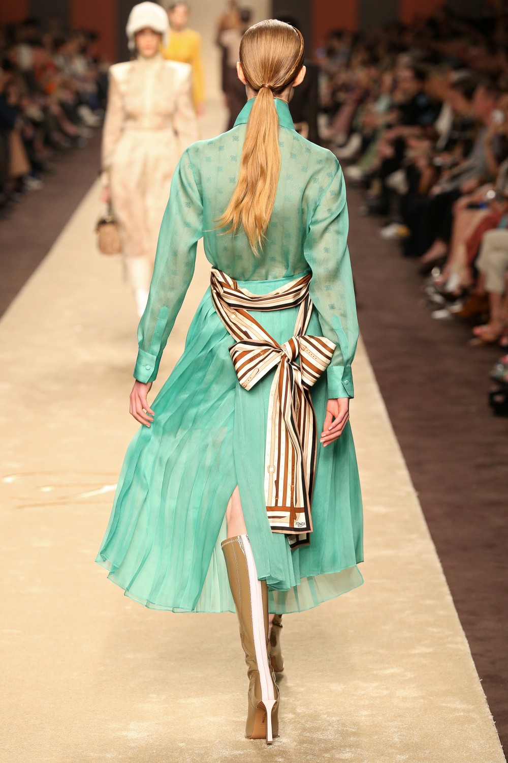 「我想要蝴蝶結」!Karl Lagerfeld為Fendi寫下最終篇章的感人時刻!