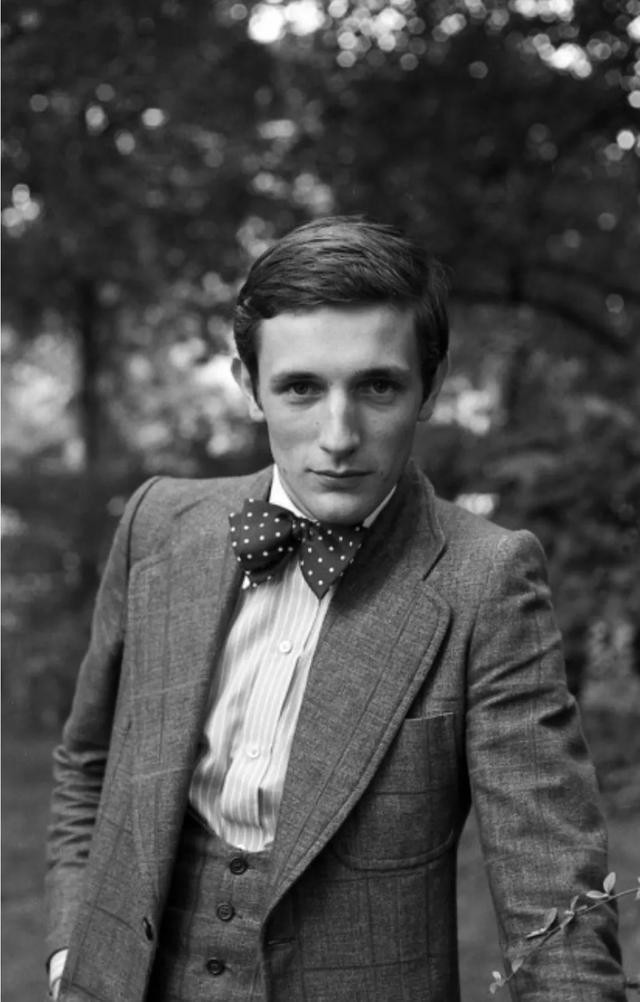 「時尚大帝」Karl Lagerfeld的感情生活！四個他生命中最舉足輕重的男人！