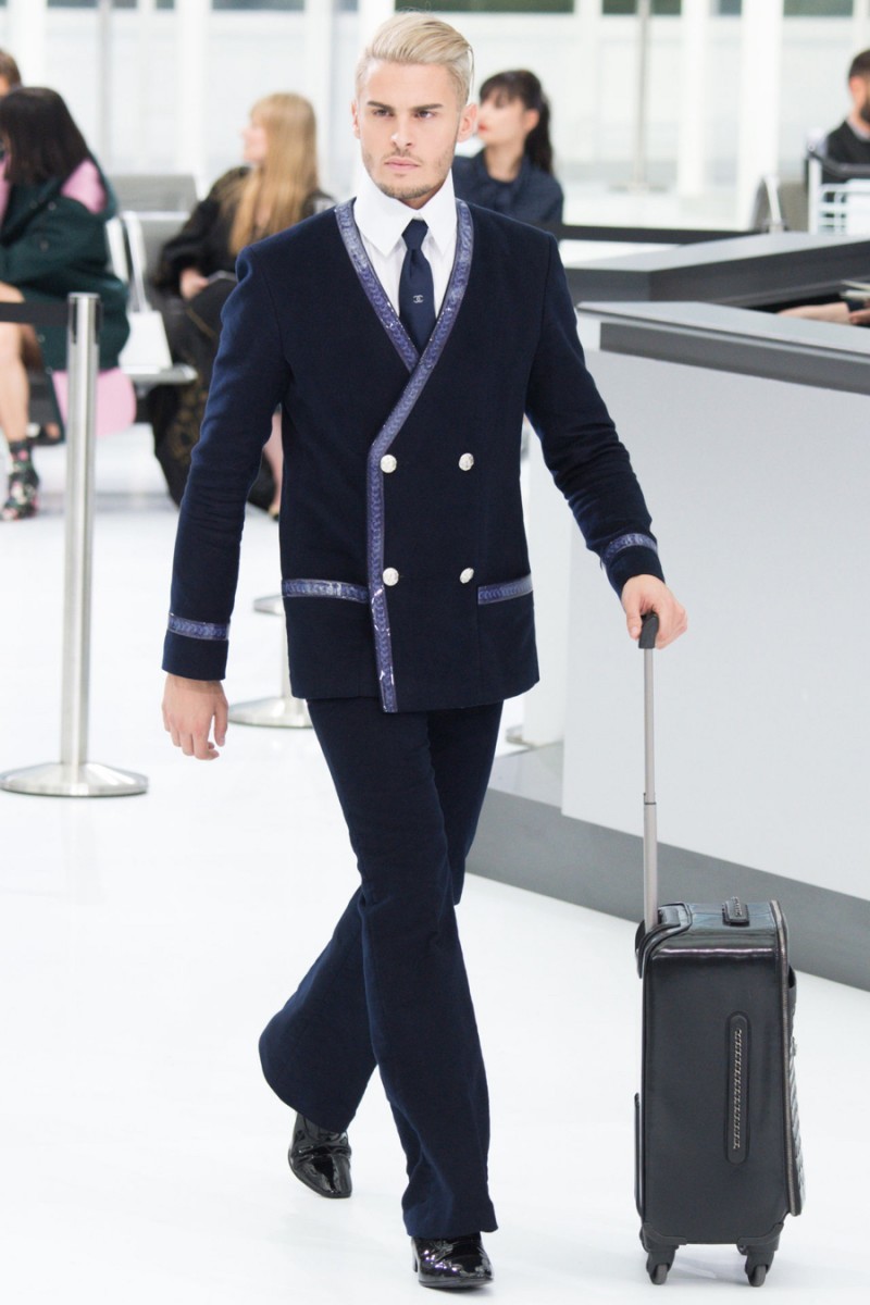 「時尚大帝」Karl Lagerfeld的感情生活！四個他生命中最舉足輕重的男人！