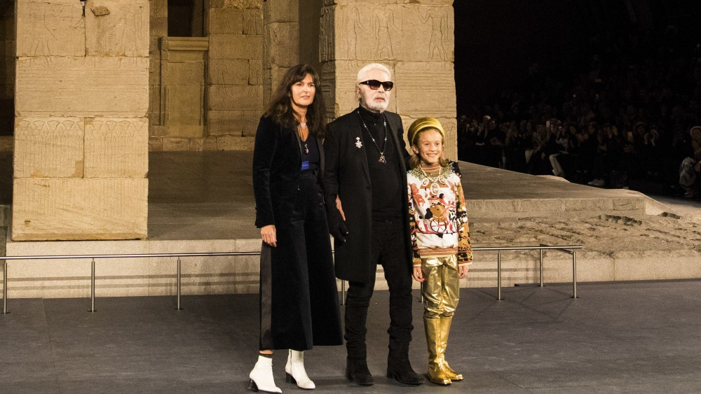 「老佛爺」Karl Lagerfeld的離逝揭開職場殘酷現實!輝煌如他也有被取代的一天!