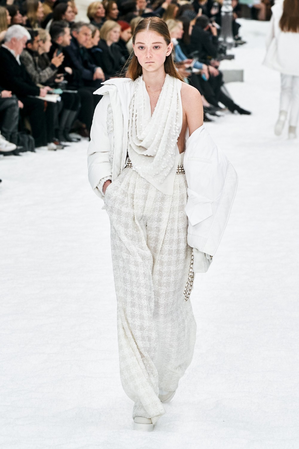 最感人淒美的終章！Karl Lagerfeld為Chanel畫下最浪漫的冬日雪國！