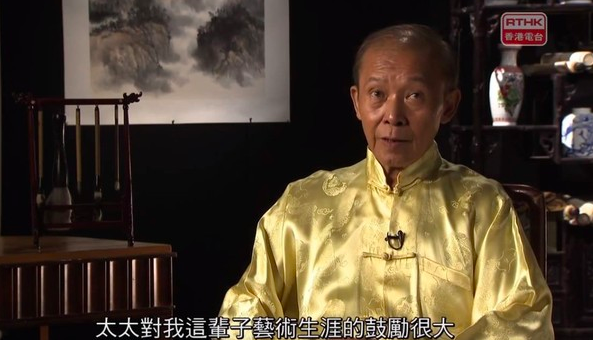 載圖