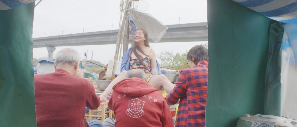 平凡以外的不凡！曾美慧孜憑著《三夫》勇奪影后寶座！