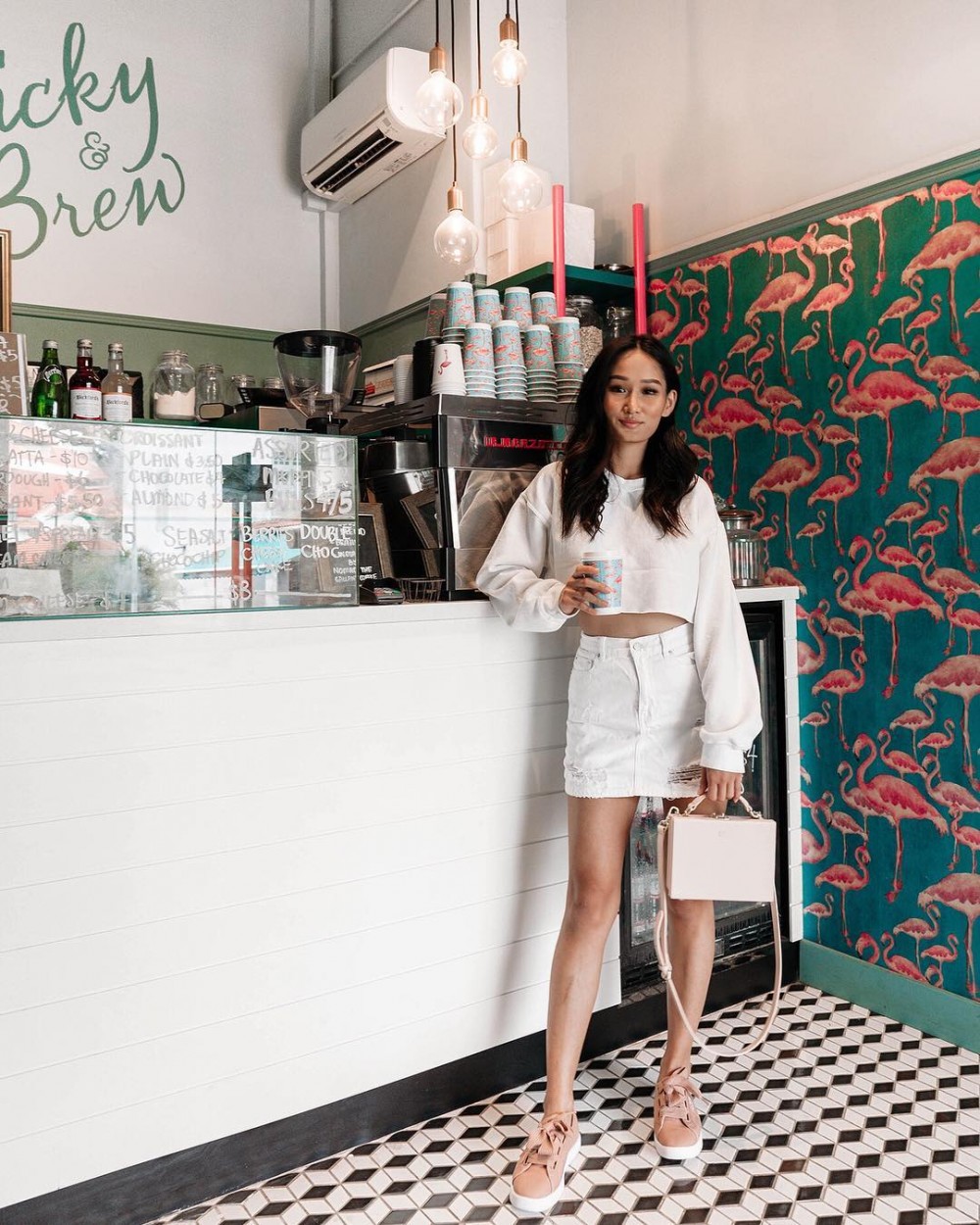 Prettyfrowns's Instagram