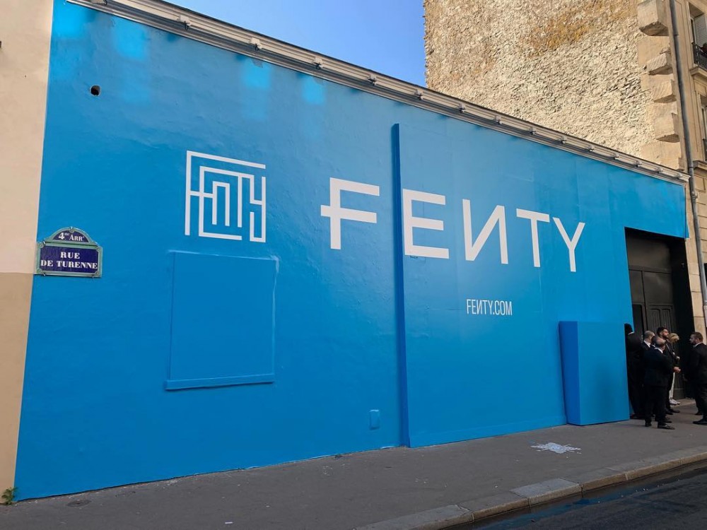 為什麼LVMH集團攜手Rihanna打造時尚品牌Fenty？為什麼能夠引起全球關注？