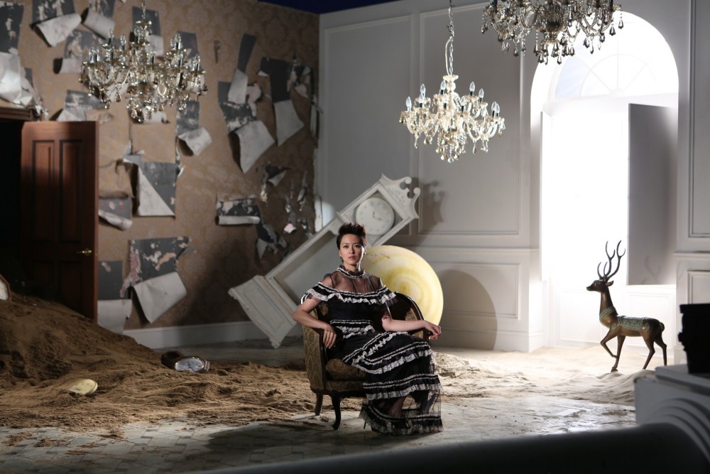 「我自行回家沒有眼淚要留下！」梁詠琪十九年後以一曲《再見灰姑娘》道別《灰姑娘》！