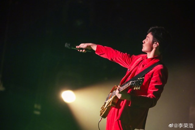 65033406_2400439979994594_5780720780039946240_n