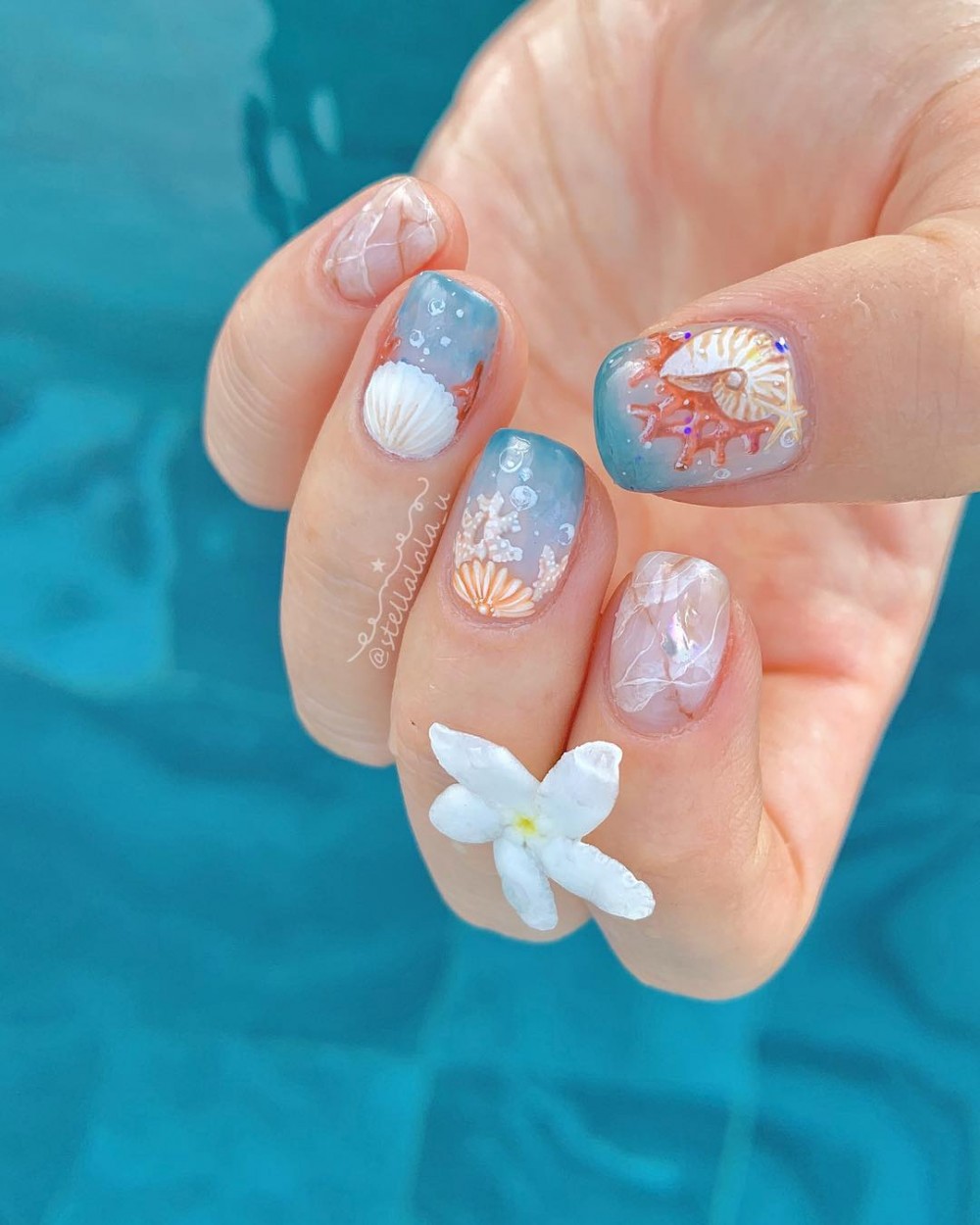 韓式手繪風美甲