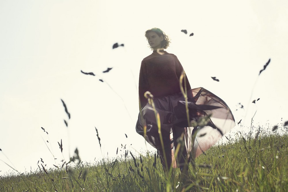 COS 2019秋冬系列廣告:不是純粹時裝,更是一次Mark Borthwick的攝影教學