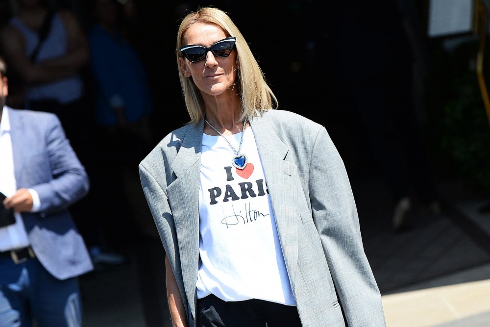 勇敢登上「Fashion Icon」寶座的Céline Dion！背後究竟隱藏什麼荒謬的美好假象？