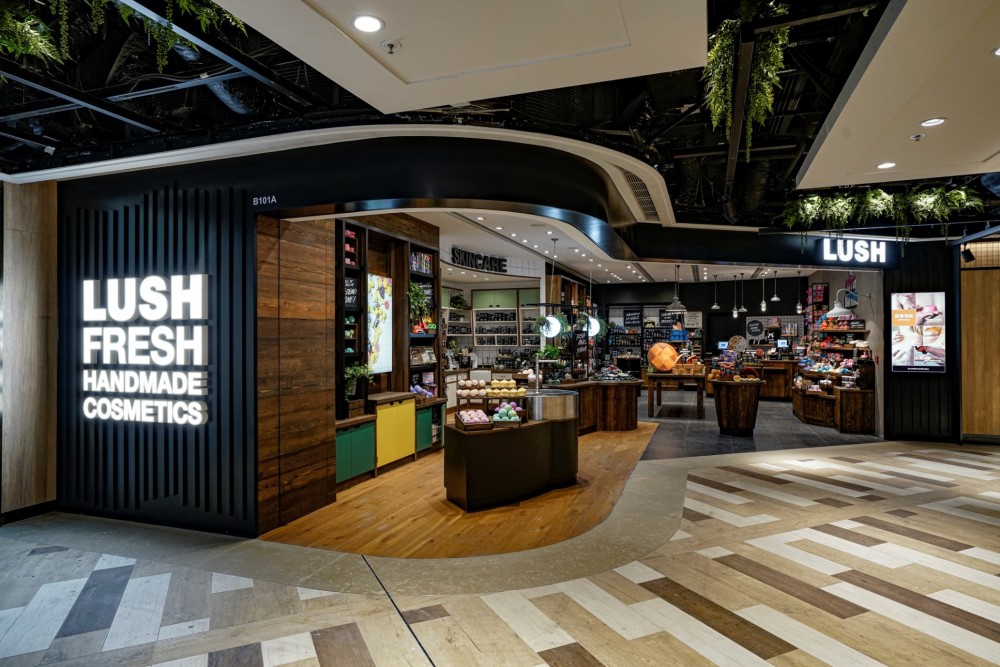 愛自己更要愛地球:LUSH新店加入環保設計,還有期間限定Carry The Cup「走杯」咖啡站