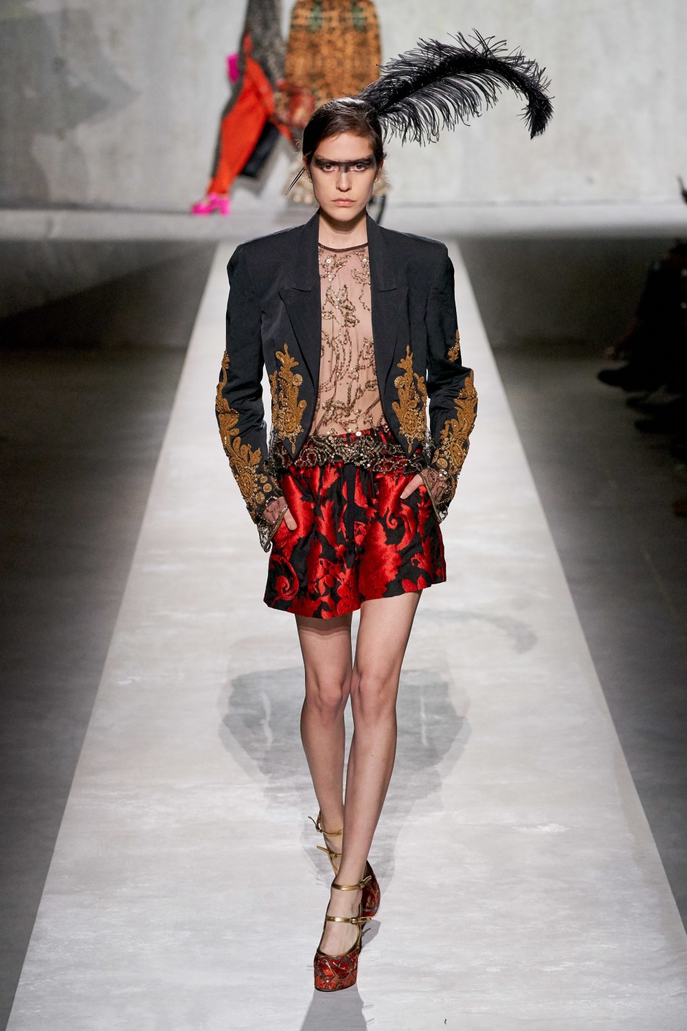 【巴黎時裝週】Dries Van Noten的華麗美學！攜手Christian Lacroix再次震撼時尚界！