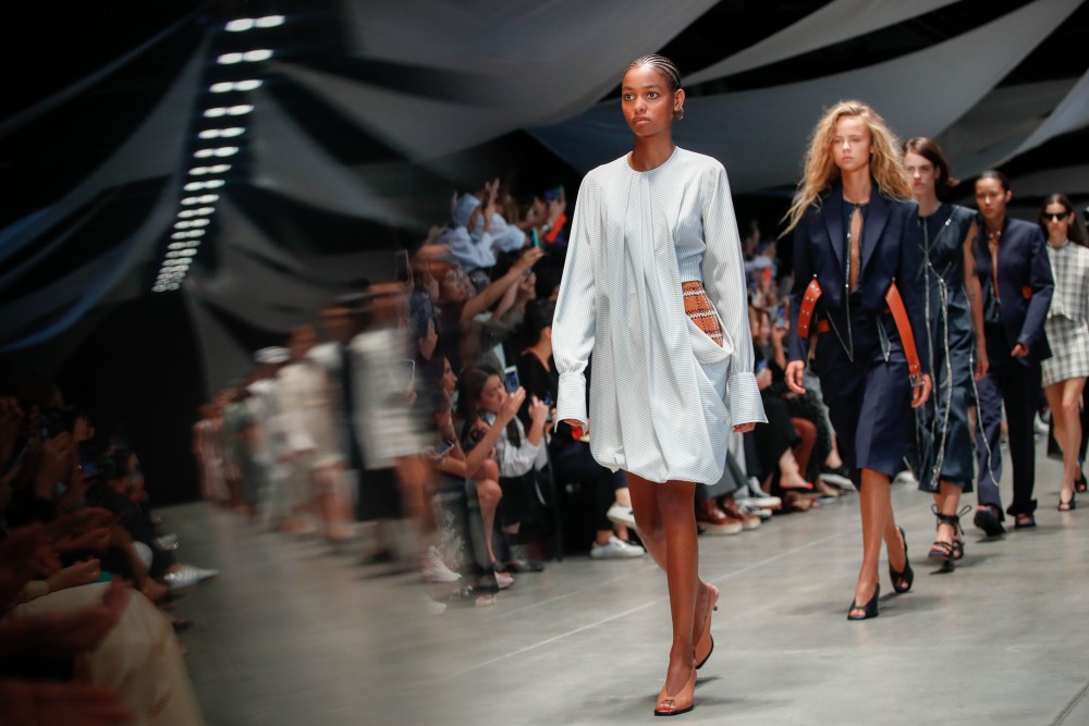 【米蘭時裝週】現代女性的浪漫主義！Sportmax傳遞擺脫禁錮的概念！