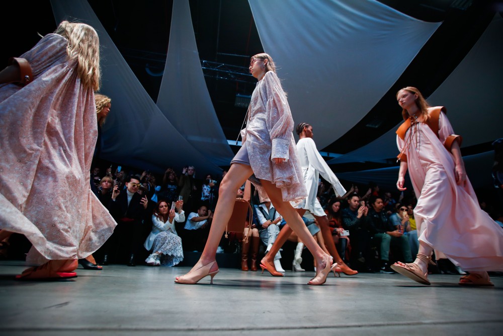 【米蘭時裝週】現代女性的浪漫主義！Sportmax傳遞擺脫禁錮的概念！