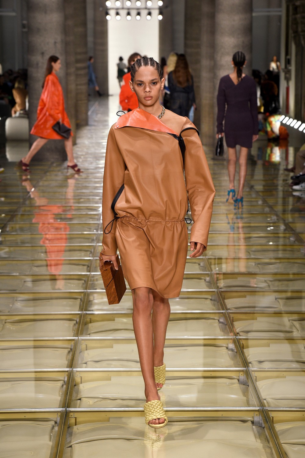 【米蘭時裝週】Bottega Veneta的幹練帥氣！Daniel Lee筆下的時尚性感！