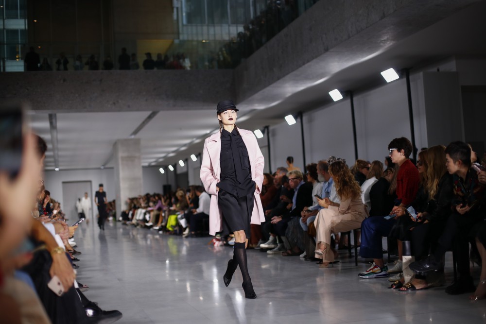 【米蘭時裝週】MaxMara筆下的女性特務！代號「007」的主角服裝？