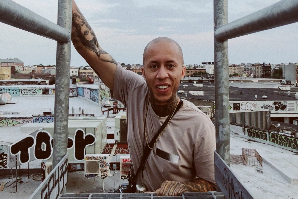 時裝攝影師性騷擾女性模特兒的黑暗文化？社交媒體成為他們的「覓食之地」？