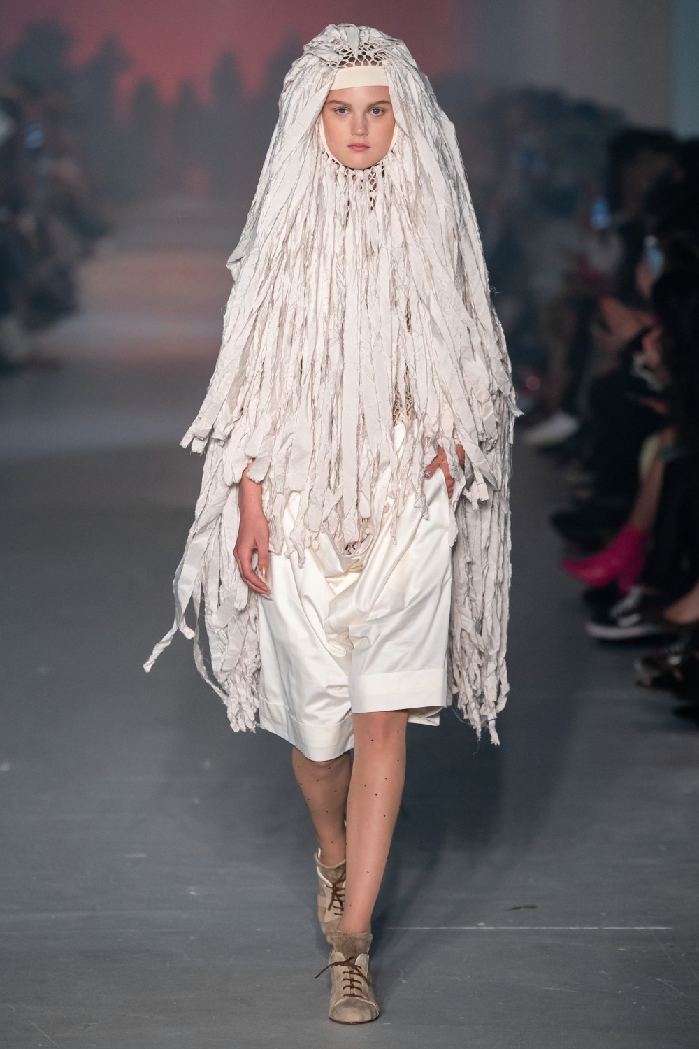 【巴黎時裝週】Andreas Kronthaler For Vivienne Westwood的環保議題!顛覆時尚界的瘋狂設計!