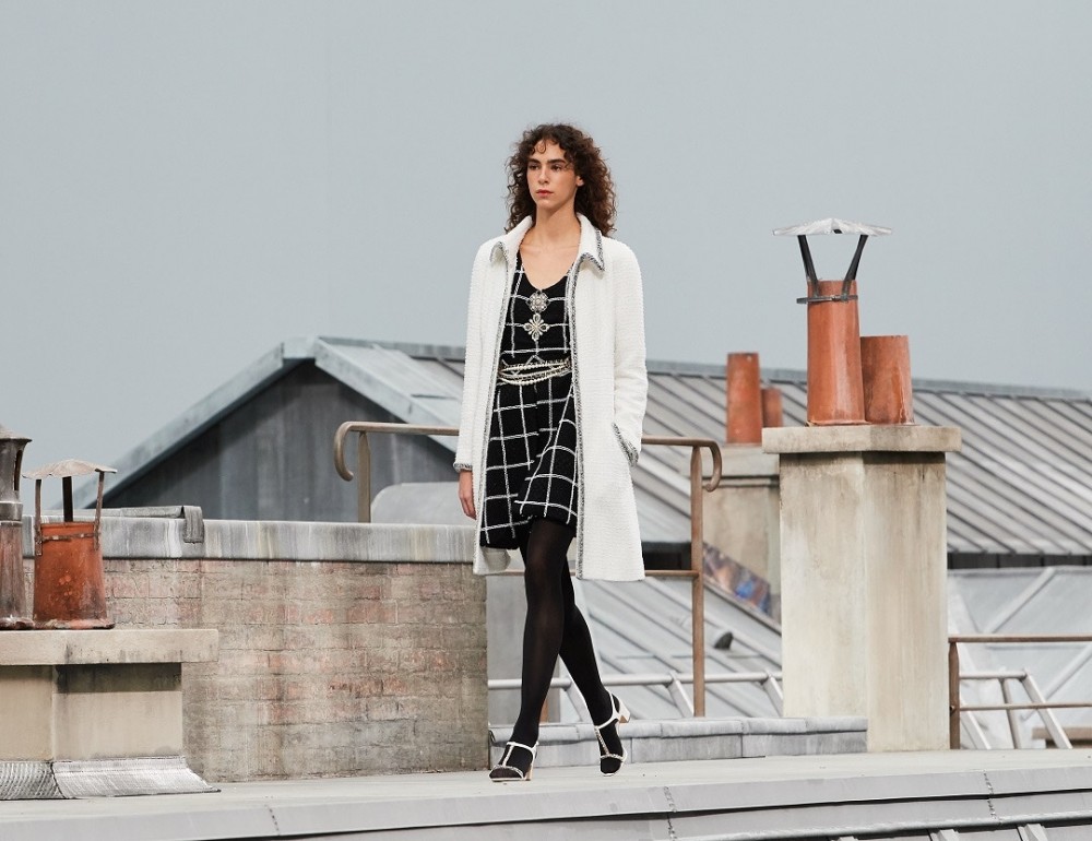 【巴黎時裝週】CHANEL的La Nouvelle Vague!Virginie Viard俯瞰巴黎迷人的風景!
