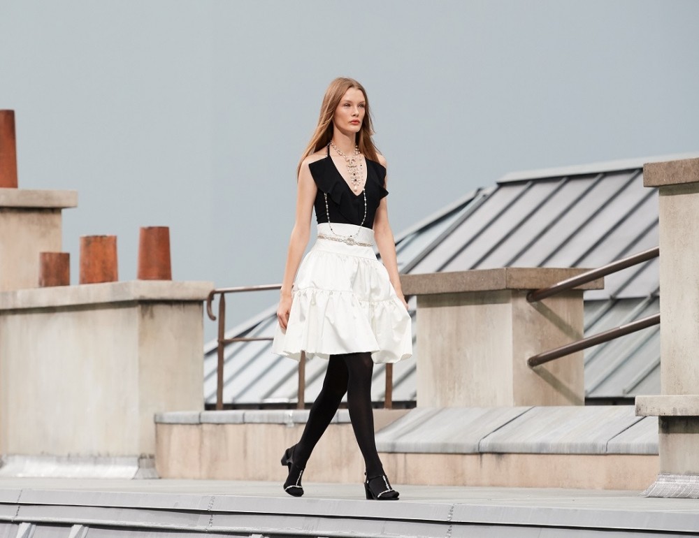 【巴黎時裝週】CHANEL的La Nouvelle Vague!Virginie Viard俯瞰巴黎迷人的風景!