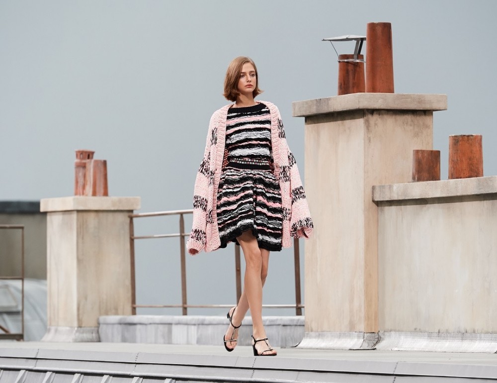 【巴黎時裝週】CHANEL的La Nouvelle Vague!Virginie Viard俯瞰巴黎迷人的風景!