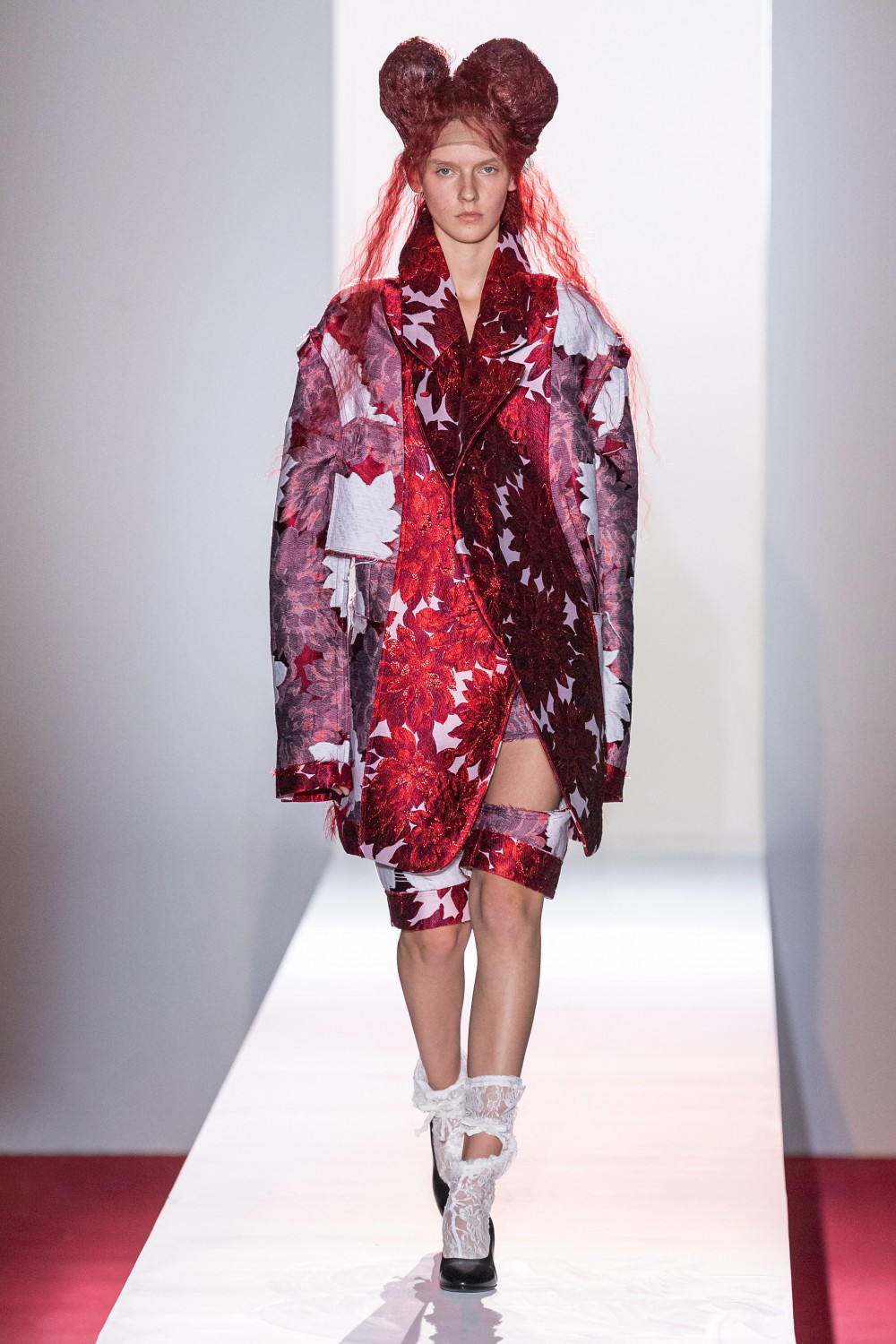 【巴黎時裝週】COMME des GARÇONS的瘋狂獨行！川久保玲重新演繹《Orlando》！