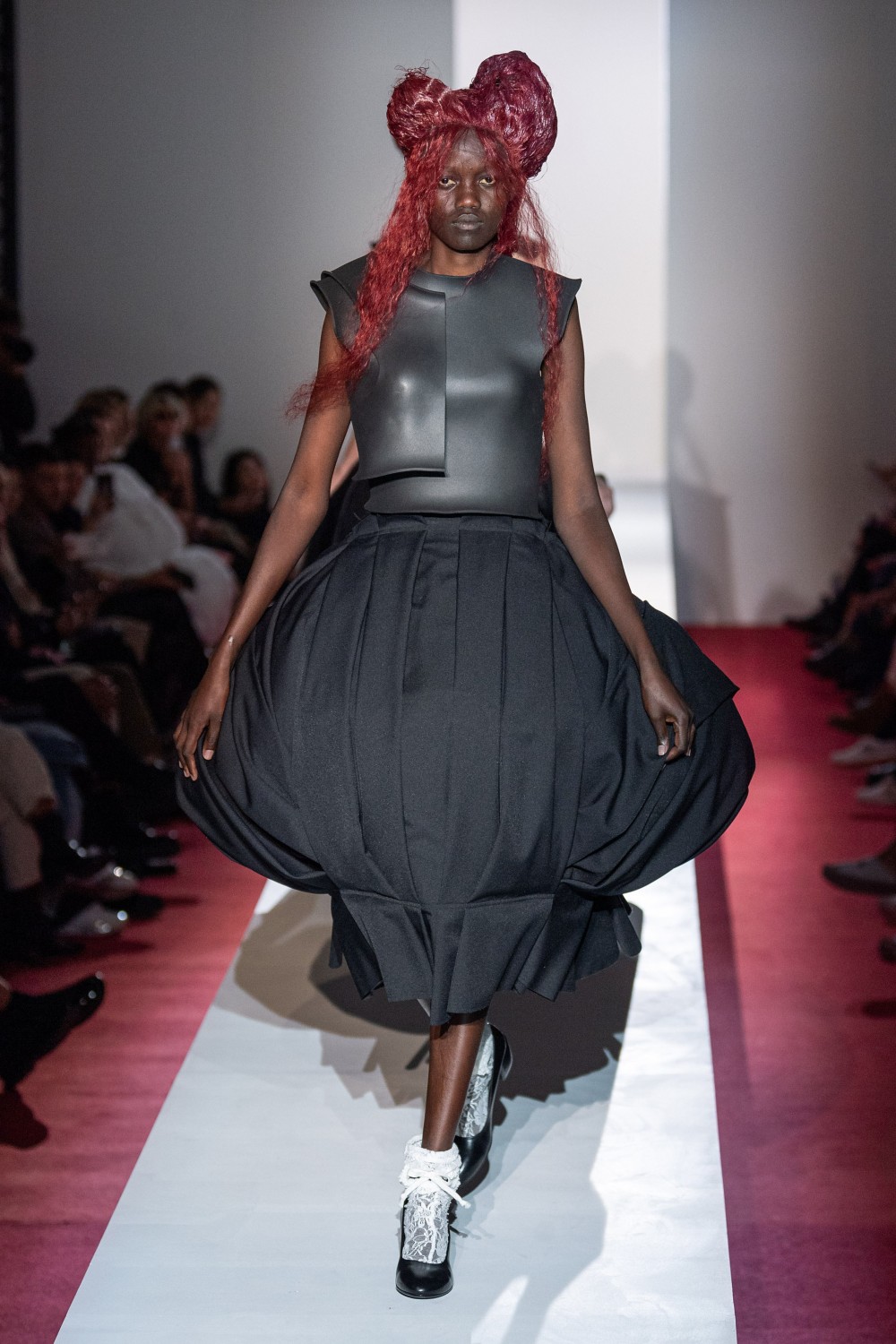 【巴黎時裝週】COMME des GARÇONS的瘋狂獨行！川久保玲重新演繹《Orlando》！