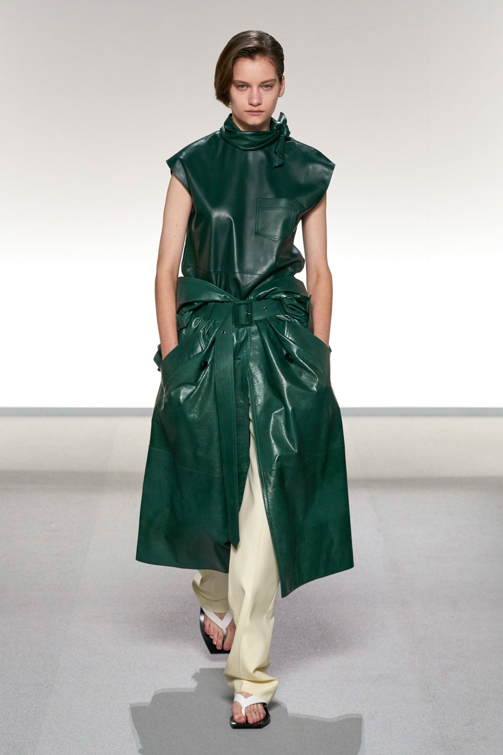 【巴黎時裝週】Givenchy的嶄新靈魂！Clare Waight Keller重新演繹九十年代的簡約美學！