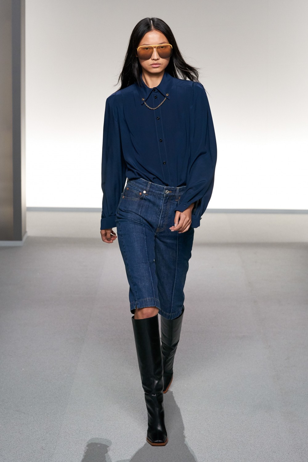 【巴黎時裝週】Givenchy的嶄新靈魂！Clare Waight Keller重新演繹九十年代的簡約美學！