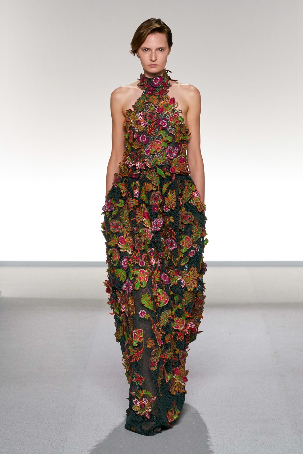 【巴黎時裝週】Givenchy的嶄新靈魂！Clare Waight Keller重新演繹九十年代的簡約美學！