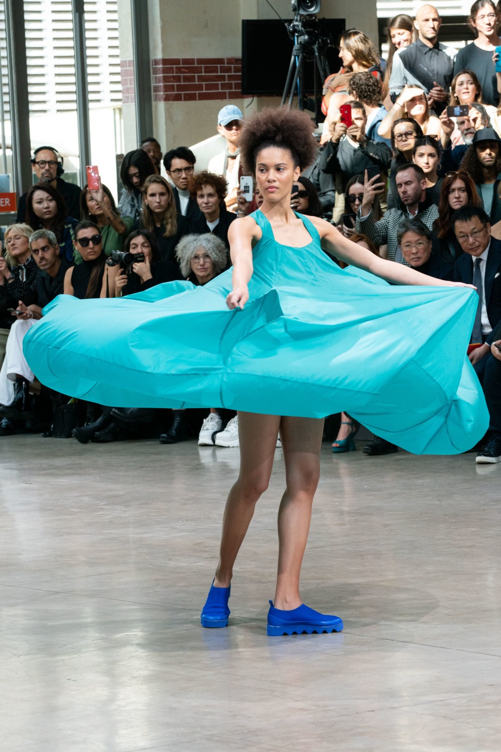 【巴黎時裝週】ISSEY MIYAKE的歡愉時刻！近藤悟史譜寫的輕快樂曲！