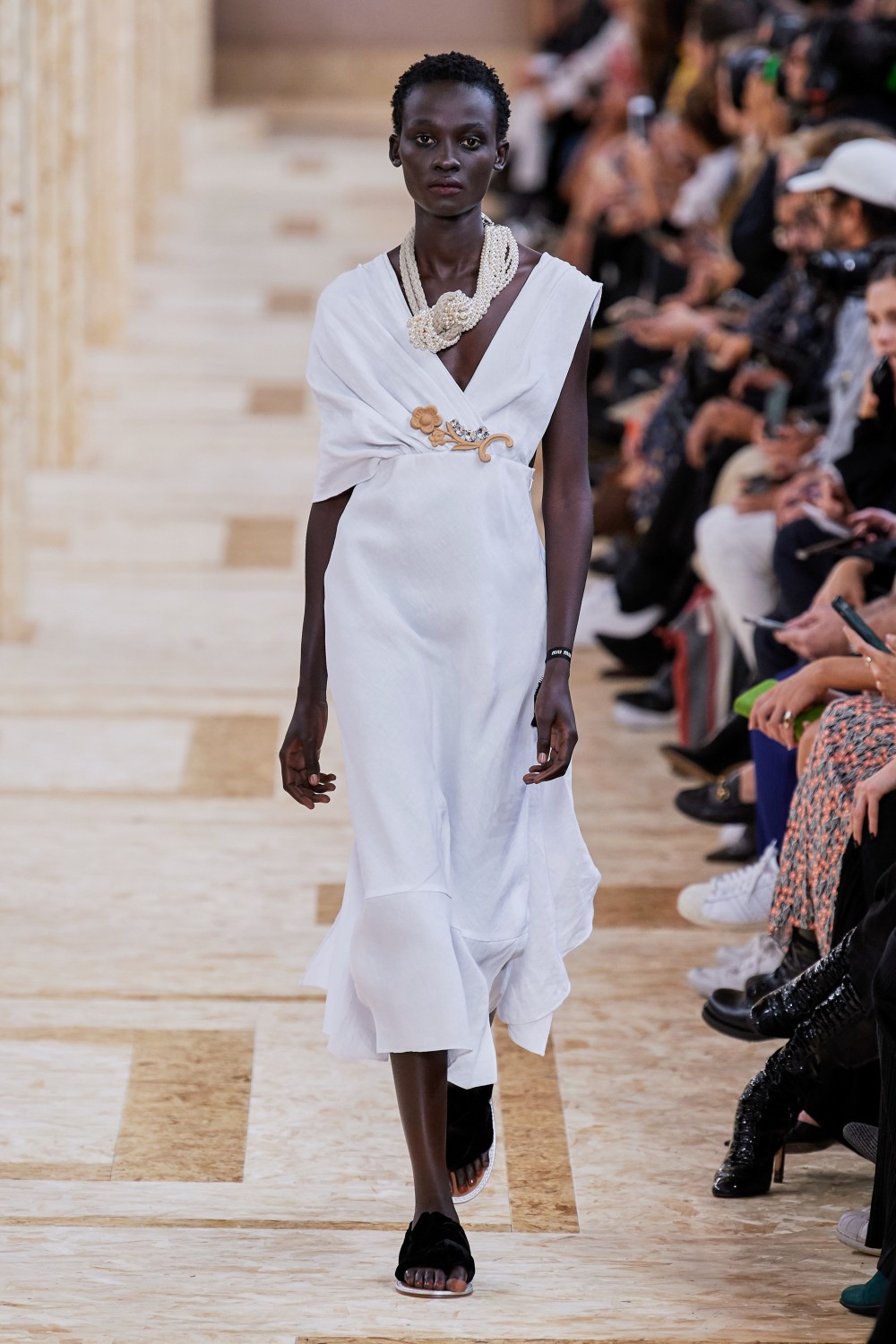 【巴黎時裝週】Miu Miu的少女情懷!Miuccia Prada不完美的浪漫!