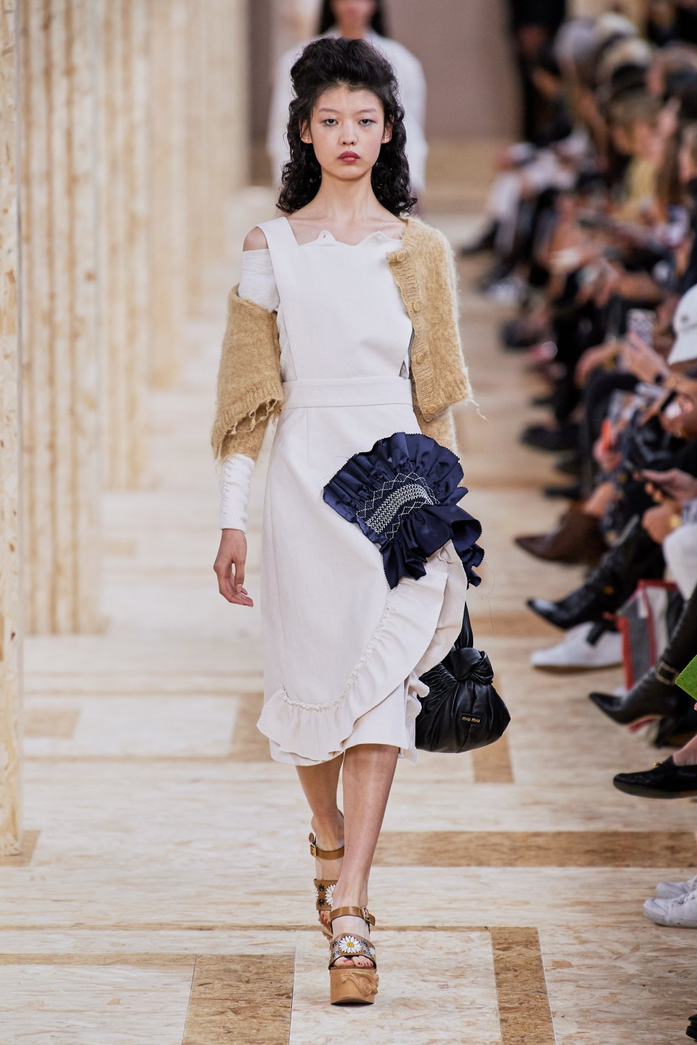 【巴黎時裝週】Miu Miu的少女情懷!Miuccia Prada不完美的浪漫!