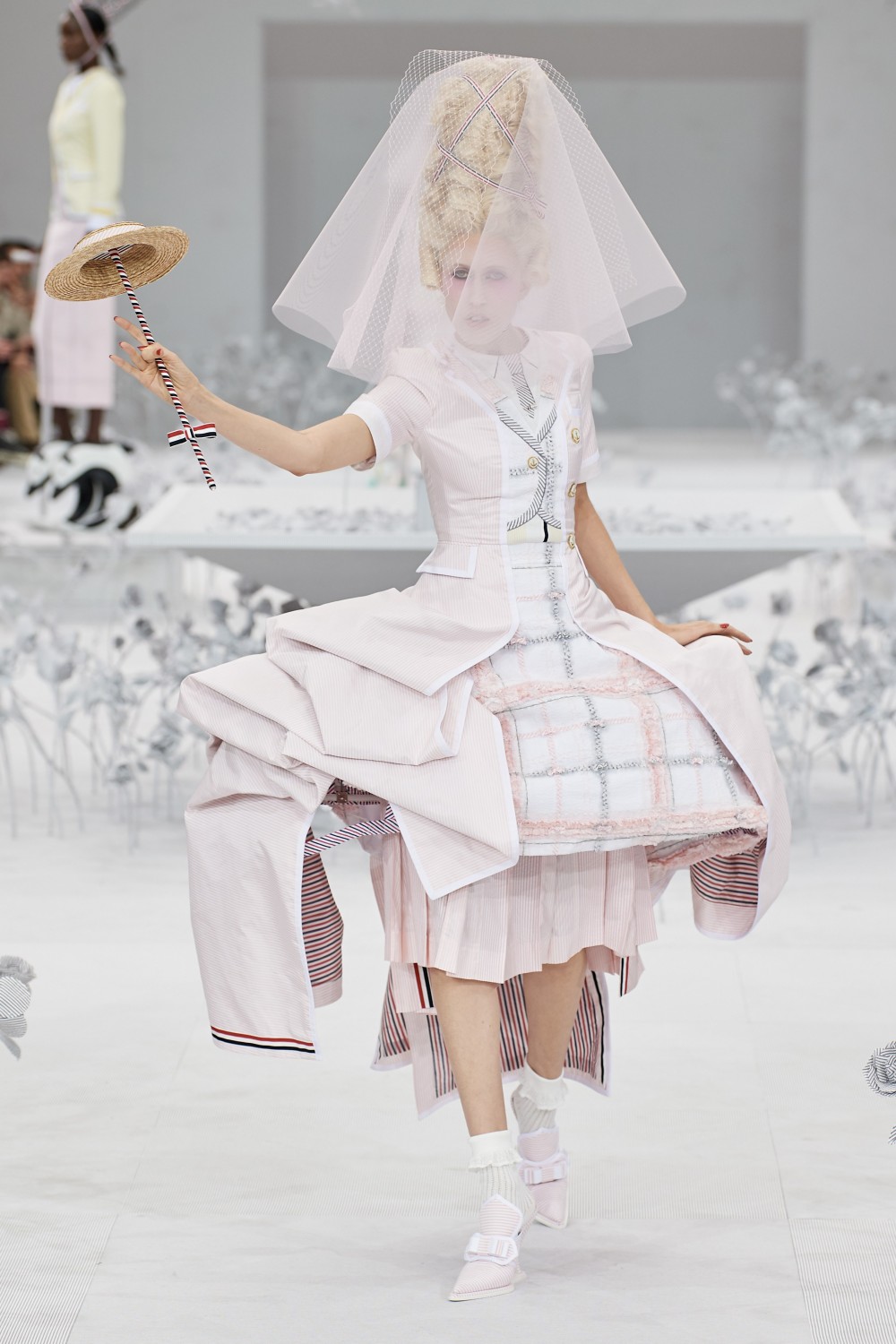 【巴黎時裝週】Thom Browne的怪誕浪漫！巴洛克時代的奢華宮廷風格！