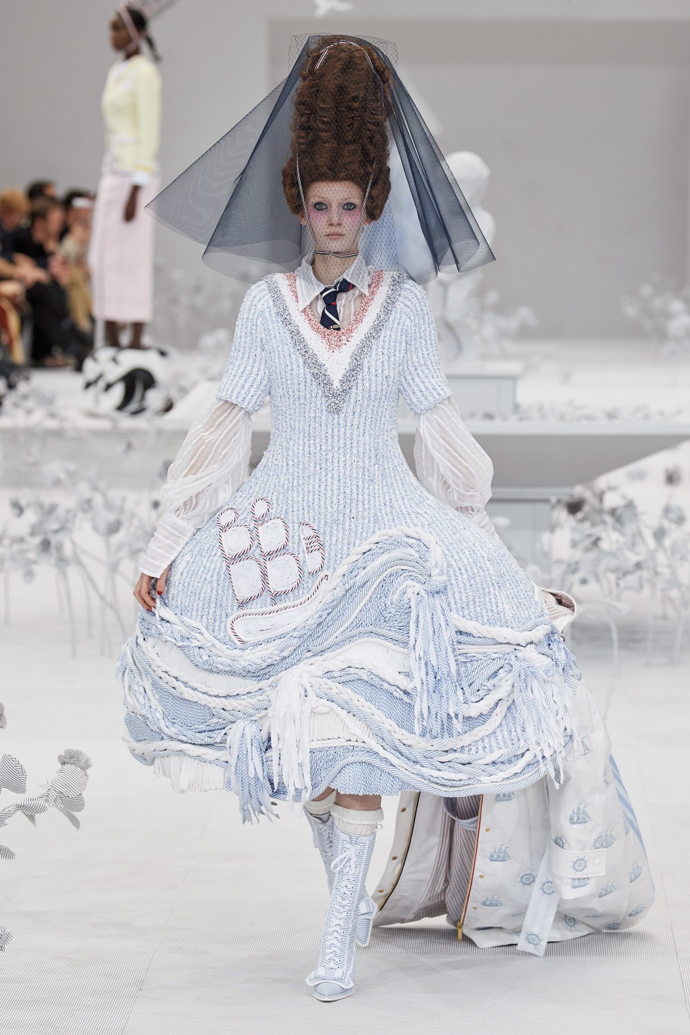 【巴黎時裝週】Thom Browne的怪誕浪漫！巴洛克時代的奢華宮廷風格！