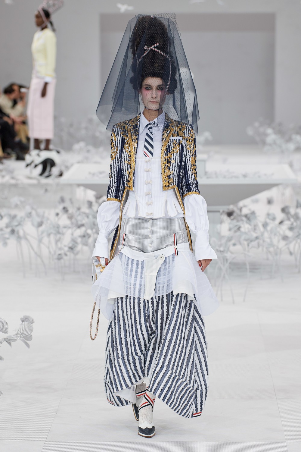 【巴黎時裝週】Thom Browne的怪誕浪漫！巴洛克時代的奢華宮廷風格！