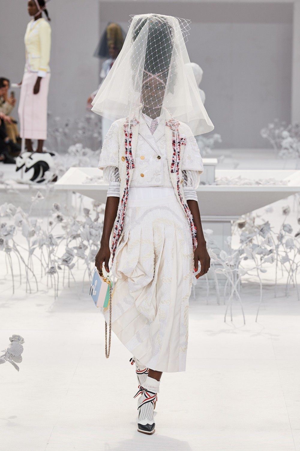 【巴黎時裝週】Thom Browne的怪誕浪漫！巴洛克時代的奢華宮廷風格！