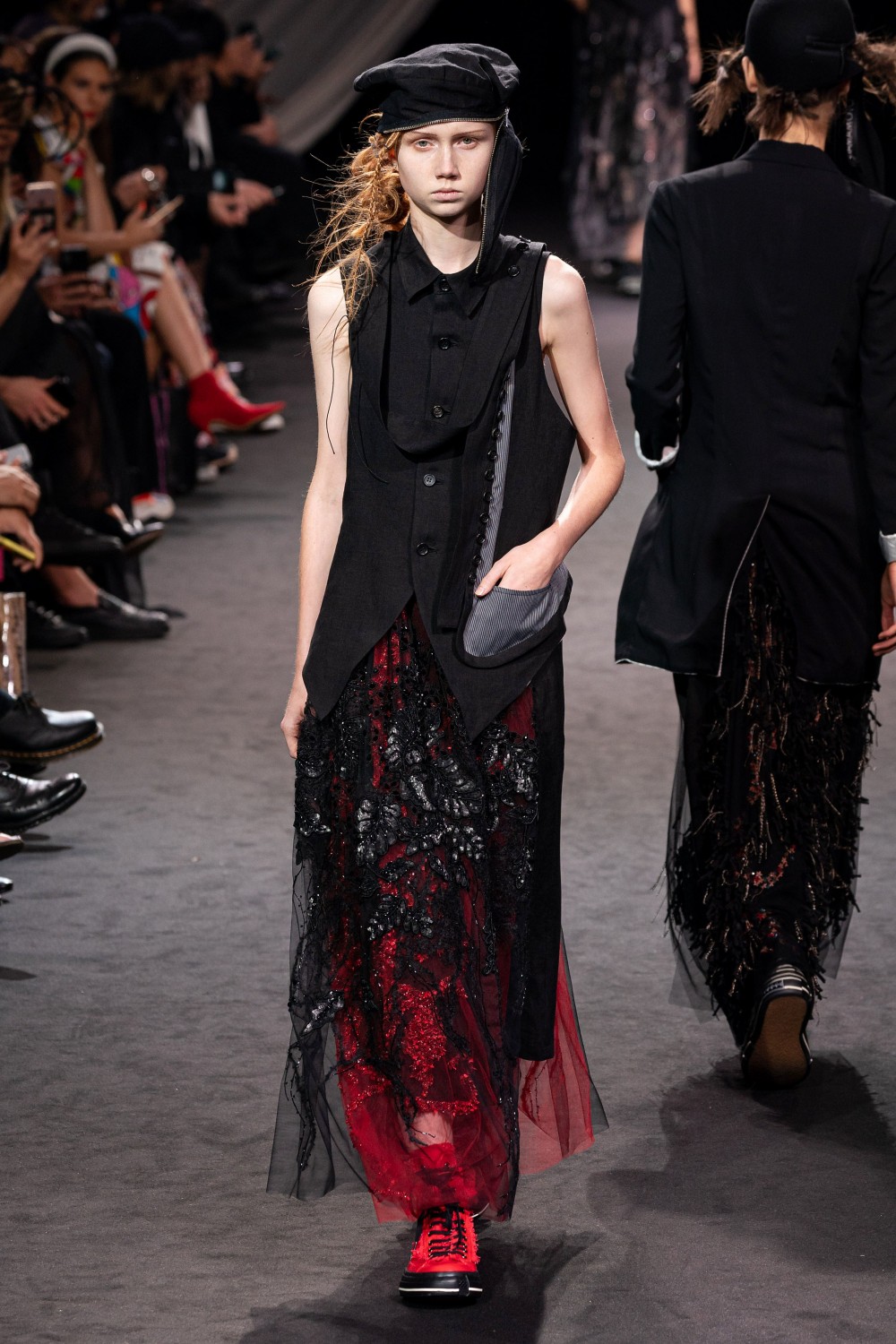 【巴黎時裝週】Yohji Yamamoto的未來！山本耀司的鮮花和絕望之歌！