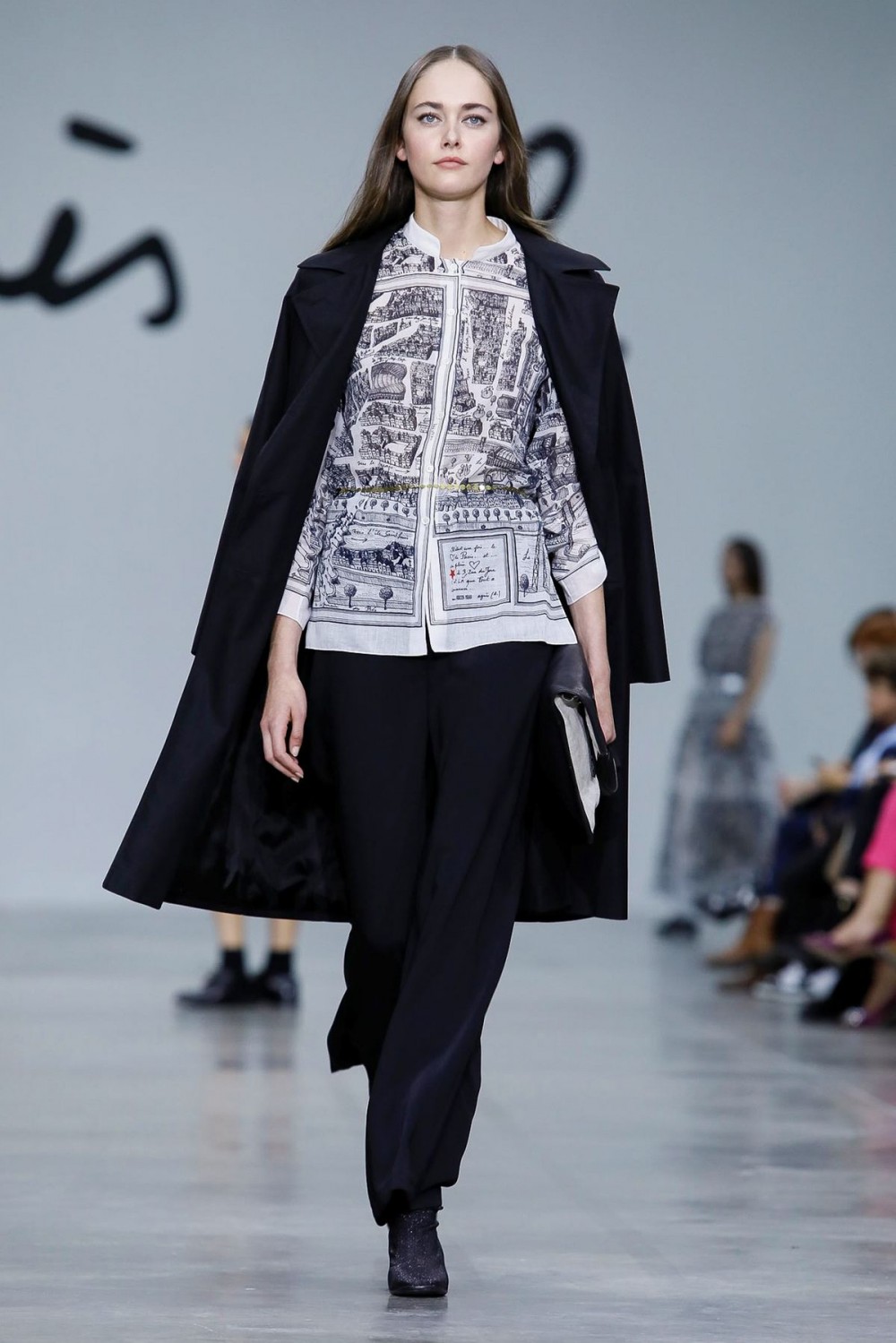 【巴黎時裝週】agnès b.的感官饗宴！Agnès Troublé完美融合時尚和藝術的浪漫系列！