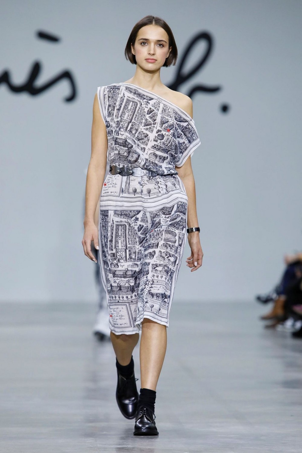 【巴黎時裝週】agnès b.的感官饗宴！Agnès Troublé完美融合時尚和藝術的浪漫系列！