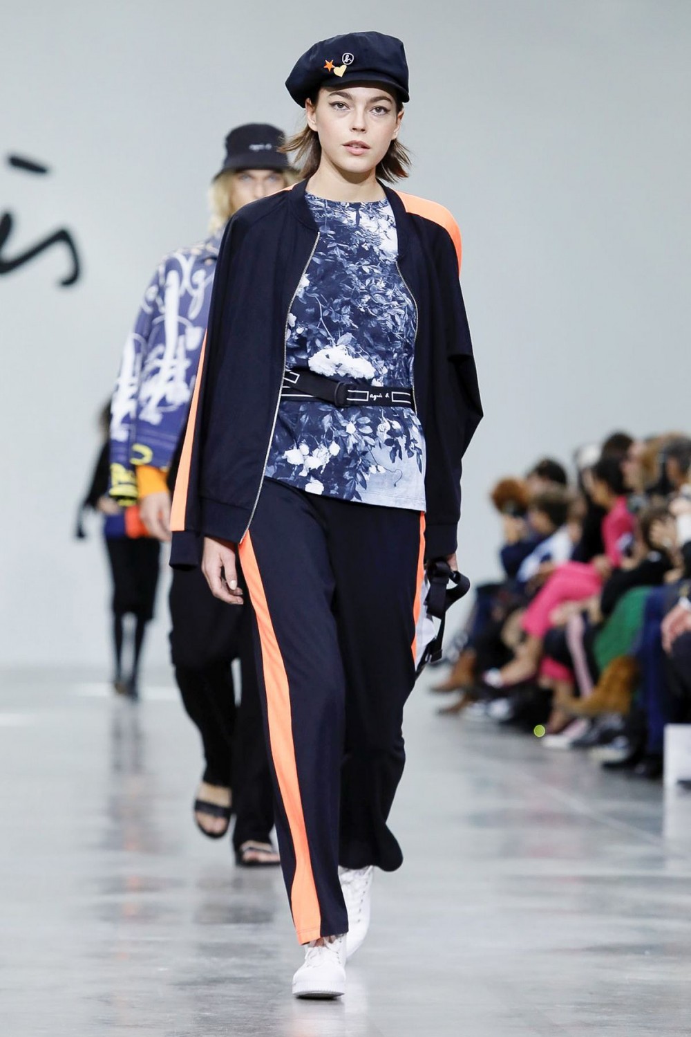 【巴黎時裝週】agnès b.的感官饗宴！Agnès Troublé完美融合時尚和藝術的浪漫系列！