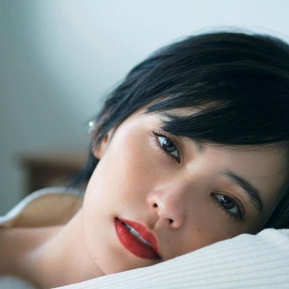 眼皮出油缺水都是脫妝主因