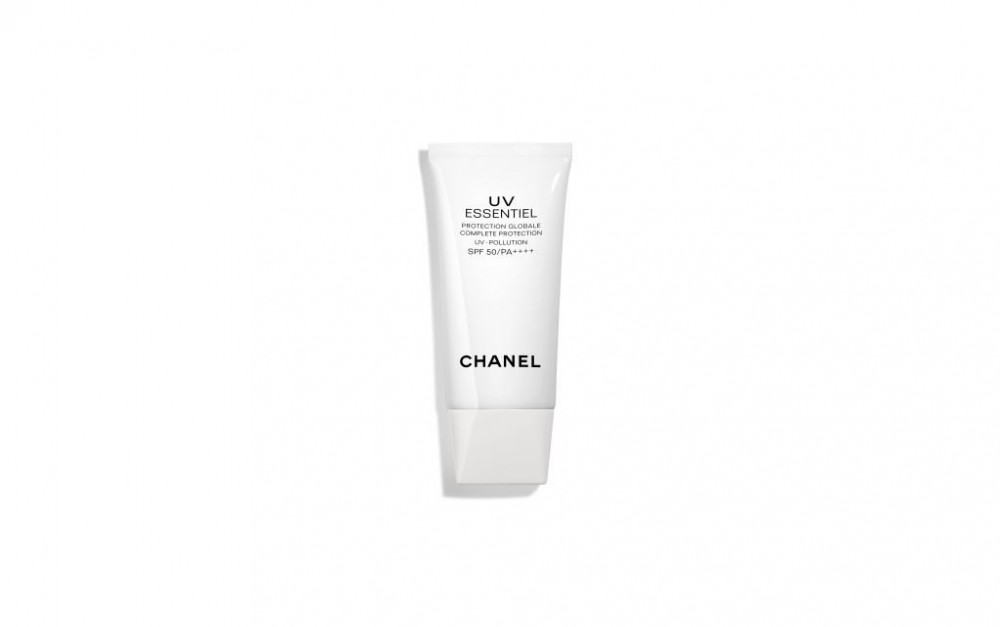 結合原生植物萃取PFA和沙漠酵母萃取，不僅能對抗紫外線，更能加強抵禦空氣污染、自由基等對肌膚的侵擾