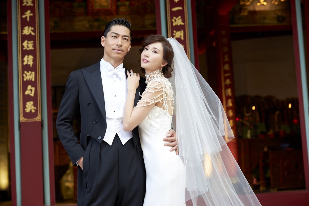 「世紀婚禮」的婚紗和禮服選擇！究竟哪個時尚品牌能夠獲得林志玲的垂青？