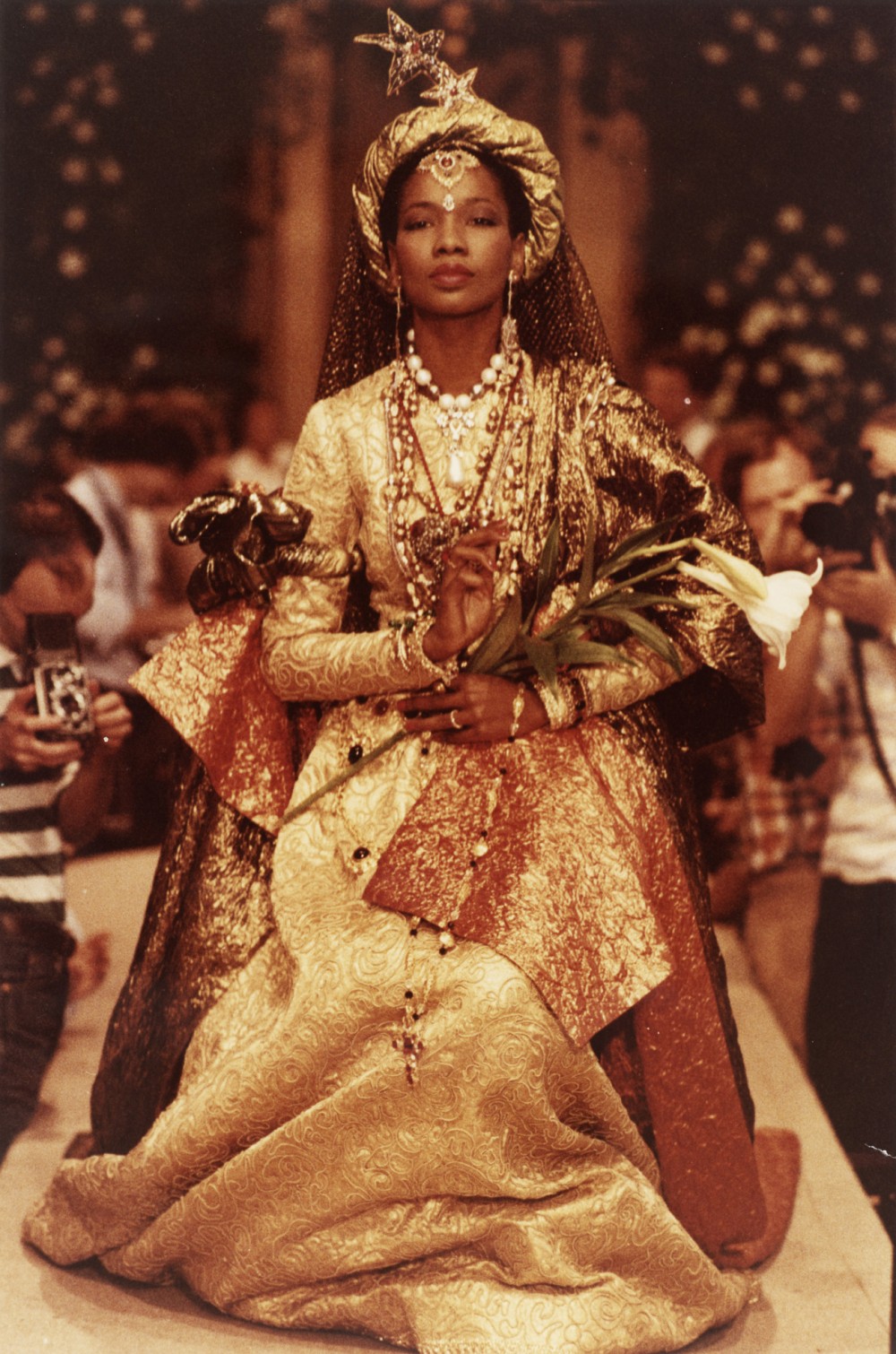 傳奇展覽訴說時尚天才和材質從未曝光故事!Yves Saint Laurent和里昂最密不可分的關係!