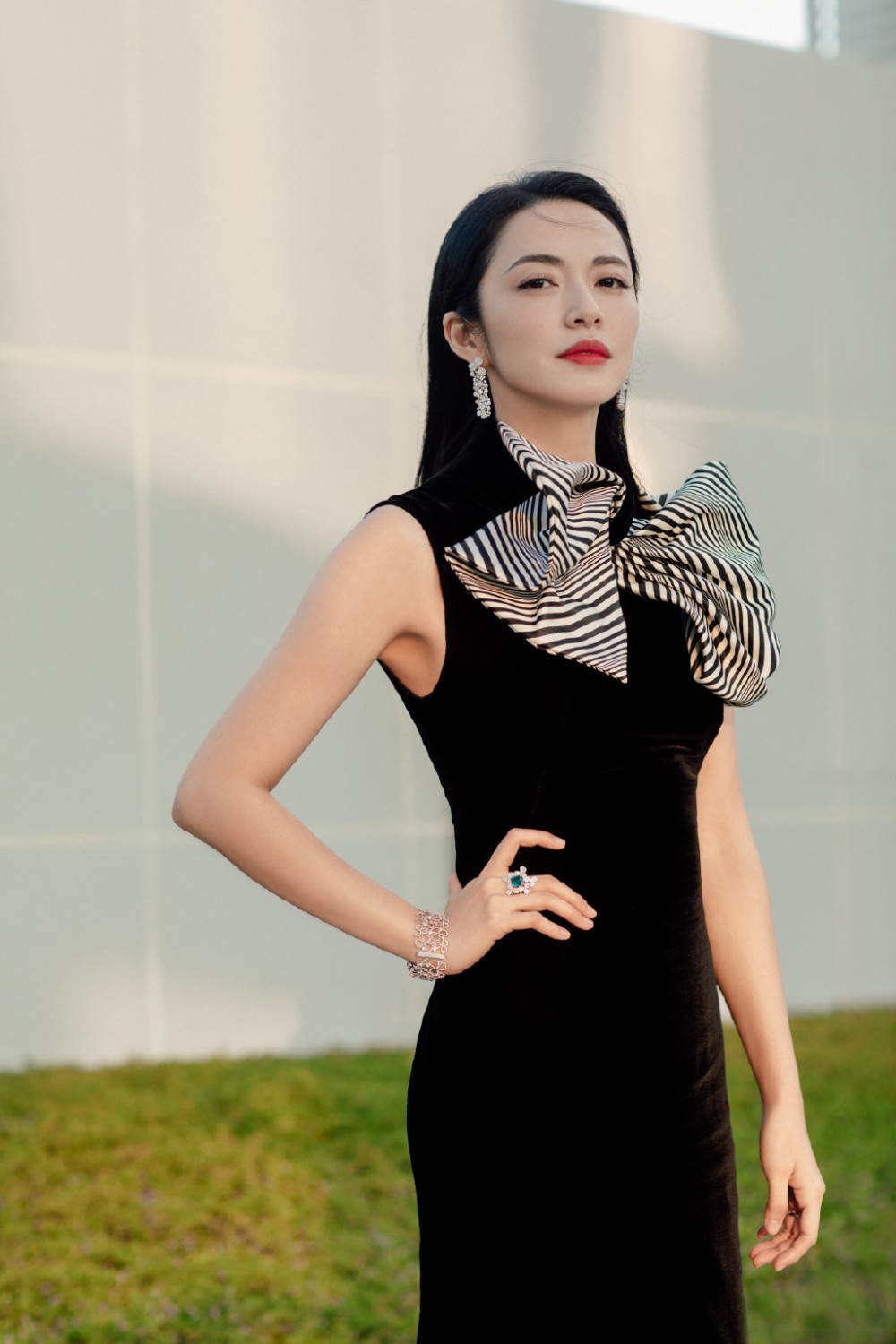 爭妍鬥麗的紅地毯戰場！哪位女明星能夠艷壓整個中國電影金雞獎？