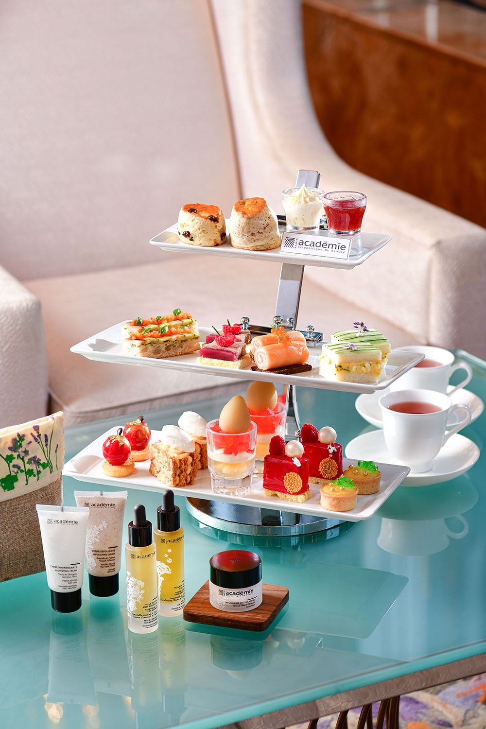 Academie x 富豪香港酒店 「花香滿溢下午茶」