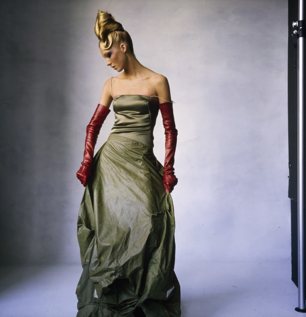 Balenciaga前創意總監驟然離世！為何如此落寂沒有引起大眾的關注？