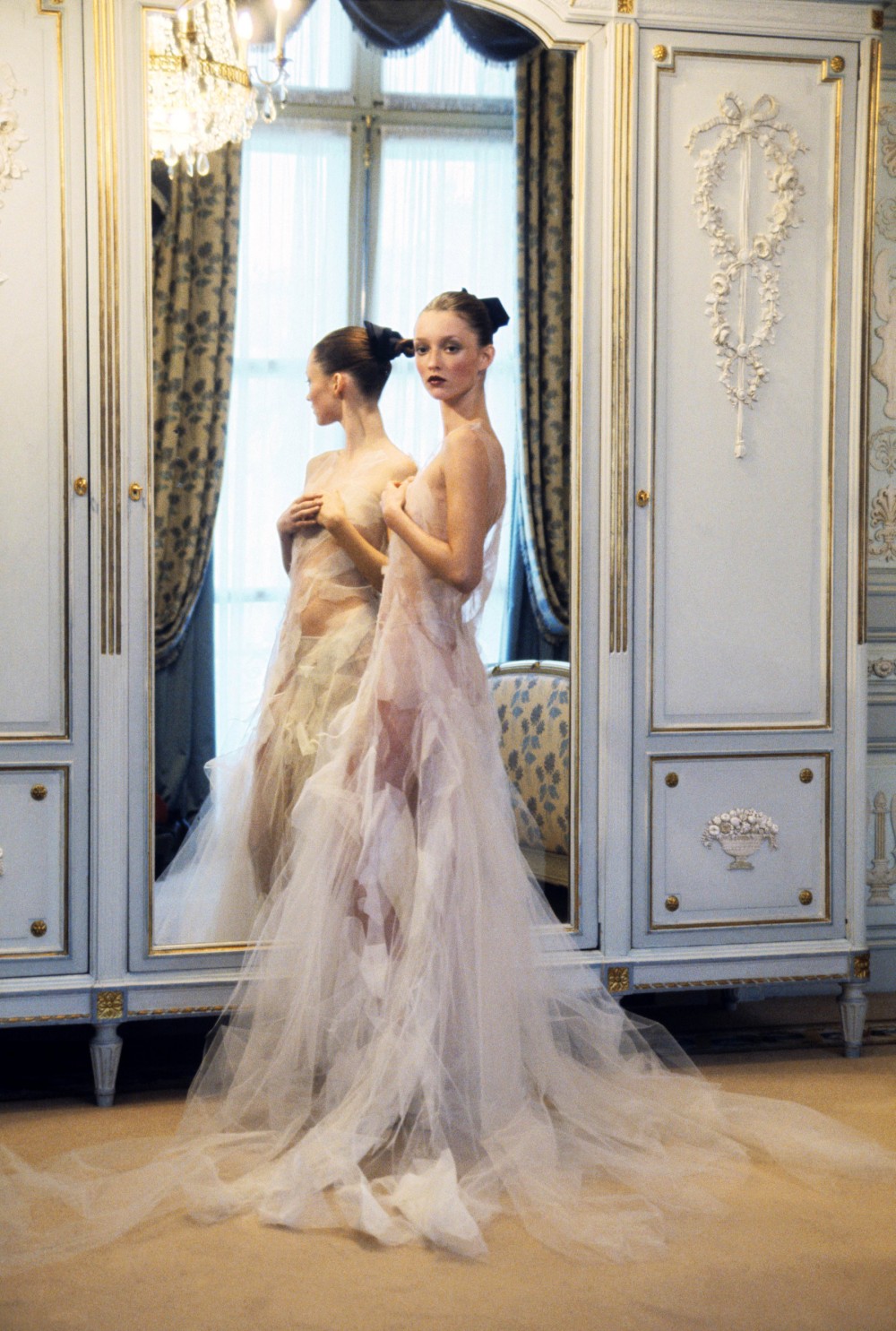 Balenciaga前創意總監驟然離世！為何如此落寂沒有引起大眾的關注？