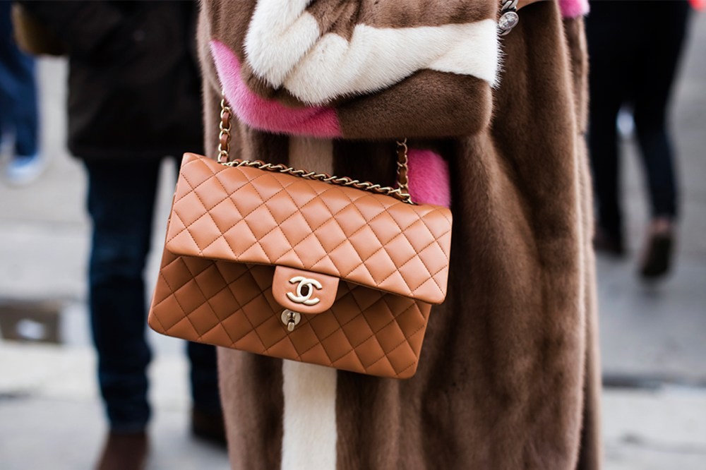 CHANEL經典的手袋故事！2.55系列的如何奠定品牌的歷史和傳奇？